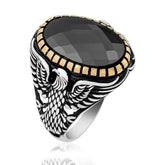 Bague pour homme en argent avec pierre taillée représentant un aigle